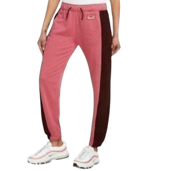 Nike Sportswear Icon Clash Large Mid Rise Pink Easy Fleece Jogger DD5065-622 - Picture 2 of 12